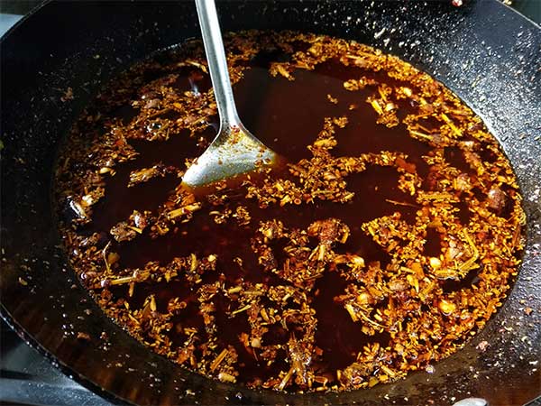 飄味緣火鍋底料的制作.jpg 飄味緣火鍋底料的制作.jpg