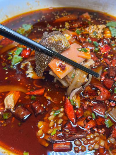 蒜瓣魚火鍋技術(shù)培訓(xùn)學(xué)校哪家好？深度解析飄味緣餐飲培訓(xùn)的獨(dú)特優(yōu)勢(shì)