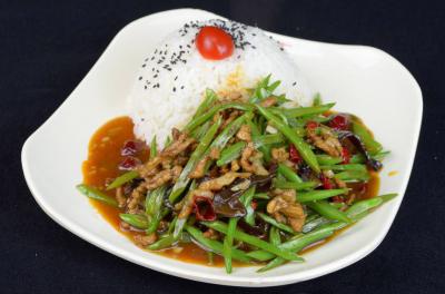 蓋澆飯技術培訓哪里學好點？飄味緣蓋澆飯技術培訓學校詳解