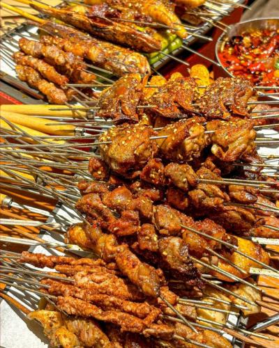 燒烤培訓需要多少錢費用？飄味緣小吃培訓學校價格合理